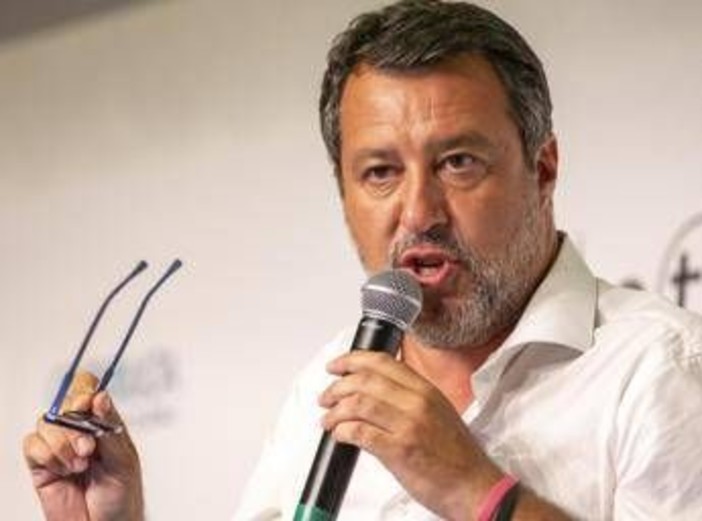 Salvini: "Chi esce da Lega finisce nel nulla". A Zelensky: "Amico mio stai perdendo, firma accordo" Salvini: "Chi esce da Lega finisce nel nulla". A Zelensky: "Amico mio stai perdendo, firma accordo"