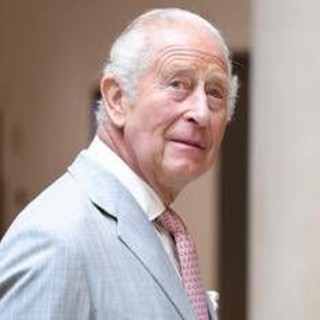 Famiglia reale, il biografo Hardman: "Accuse contro Carlo infondate, era il più scosso per Lady Diana"
