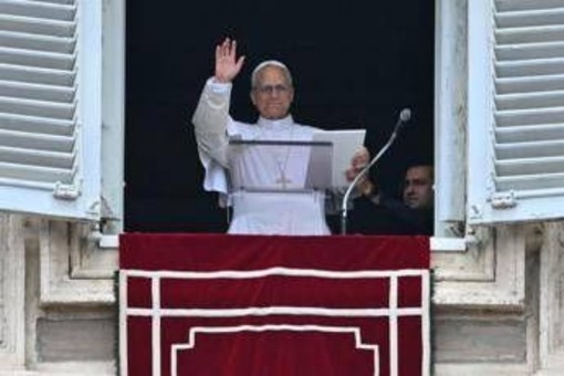 Papa invoca pace in Medio Oriente: &quot;Diplomazia faccia tacere le armi&quot;