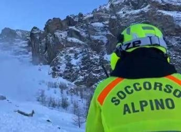 Valanga su fuoripista sopra Courmayeur, due morti e un ferito gravissimo