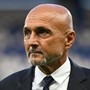 Spalletti: "Accetto la pressione e continuo ad allenare con la stessa determinazione" Spalletti: "Accetto la pressione e continuo ad allenare con la stessa determinazione"