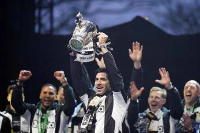 Tonali &quot;birra e... spaghetti&quot;: il coro del Newcastle diventa virale - Video