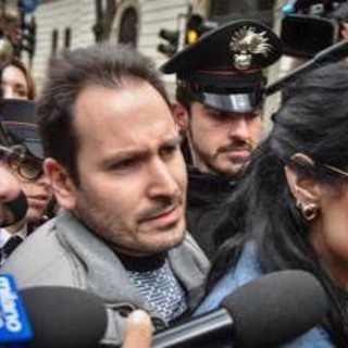 Caso Garlasco, perizia consulenti Stasi: "Impronta 33 è di Sempio ed è intrisa di sangue e sudore" Caso Garlasco, perizia consulenti Stasi: "Impronta 33 è di Sempio ed è intrisa di sangue e sudore"