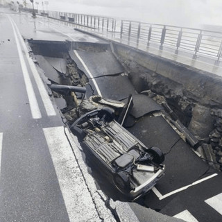 Maltempo in Sicilia, anziano viola divieto di transito e finisce in una voragine Maltempo in Sicilia, anziano viola divieto di transito e finisce in una voragine