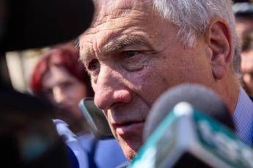 Tajani: "Calenda invitato a festa giovani Forza Italia, avviare confronto con Azione su sindaco Milano"