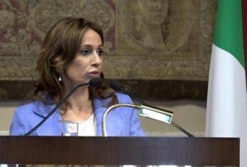 Iannarelli (Fdi): "La pedagogia di Stato vuole spegnere la responsabilità dei genitori" Iannarelli (Fdi): "La pedagogia di Stato vuole spegnere la responsabilità dei genitori"