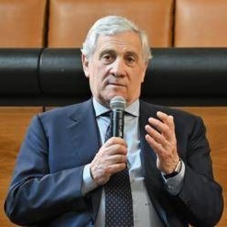Tajani torna sullo ius scholae: "Preferite i maranza o i ragazzi che vanno a scuola?" Tajani torna sullo ius scholae: "Preferite i maranza o i ragazzi che vanno a scuola?"