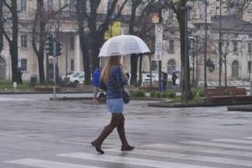 Maltempo, temporali e vento forte su gran parte dell'Italia. Neve in Valle d'Aosta