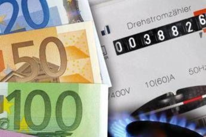 Dopo i carburanti, Eni sconta anche le bollette di luce e gas: -30% su offerta base. Enel, già da aprile sconto del 50% sull’elettricità Dopo i carburanti, Eni sconta anche le bollette di luce e gas: -30% su offerta base. Enel, già da aprile sconto del 50% sull’elettricità