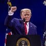 4 luglio, Trump: "Il sogno americano è tornato, non saremo mai un Paese comunista"