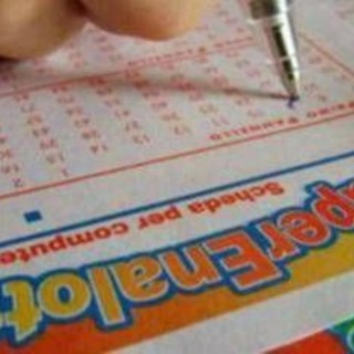 Superenalotto, numeri e combinazione vincente 23 gennaio