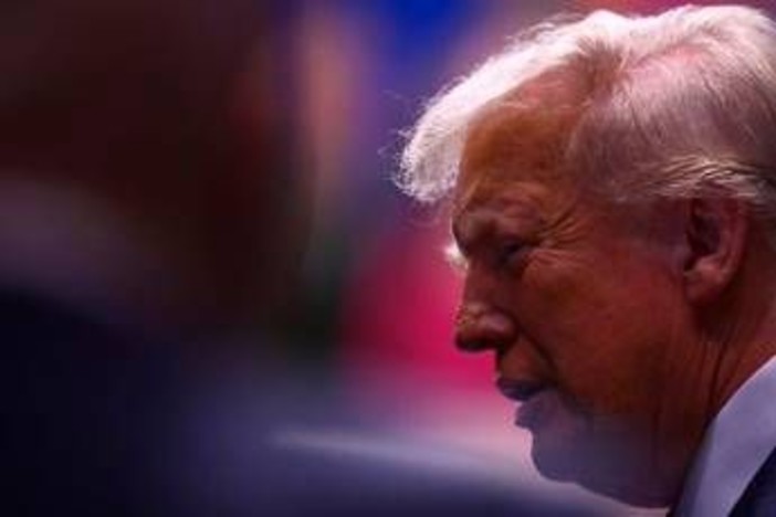 Ucraina, Trump furioso con Putin: "Ci riempie di str.....". E promette nuovi Patriot per Kiev