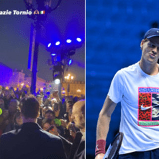 Sinner ringrazia Torino con... un errore, ma poi rimedia Sinner ringrazia Torino con... un errore, ma poi rimedia