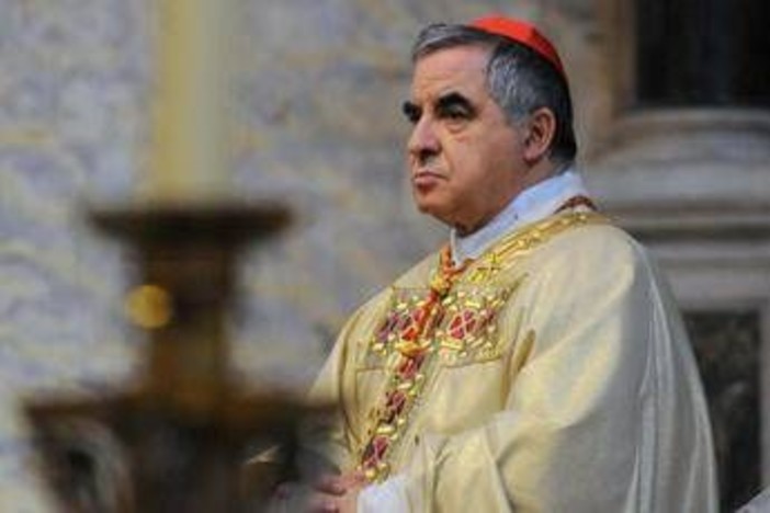 Conclave e caso Becciu, bocche cucite dai cardinali: &quot;Non ne possiamo parlare&quot;
