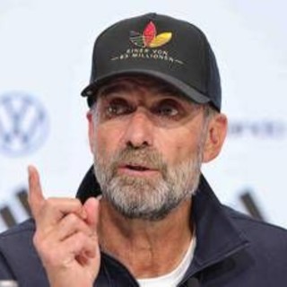 Klopp replica ad AfD: "Non commento certe assurdità". Cos'è successo Klopp replica ad AfD: "Non commento certe assurdità". Cos'è successo