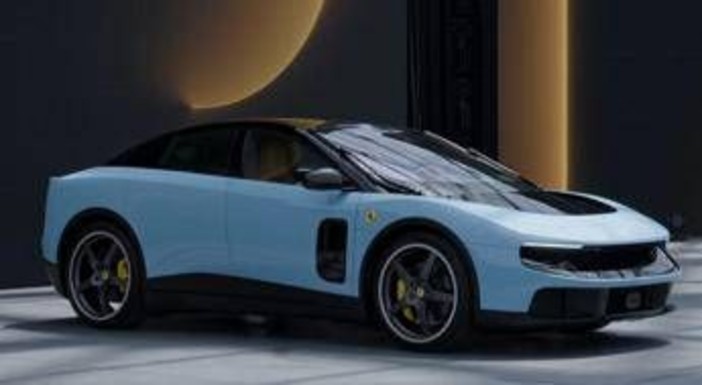 Ferrari Luce elettrizza anche i social: oltre 48 mln di visualizzazioni in poche ore (ma sentiment negativo)