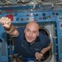 Chi è Luca Parmitano, l'astronauta italiano scelto dalla Nasa per missione Artemis III Chi è Luca Parmitano, l'astronauta italiano scelto dalla Nasa per missione Artemis III