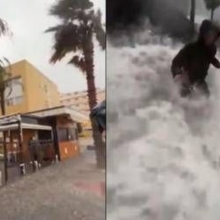 Sindaci in Sicilia travolti da onda durante la diretta Fb: "Non fate come noi" Sindaci in Sicilia travolti da onda durante la diretta Fb: "Non fate come noi"