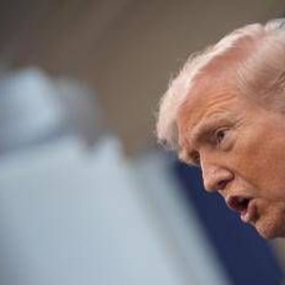 Ultimatum di Trump all'Iran, oggi la deadline: "Possiamo distruggervi"