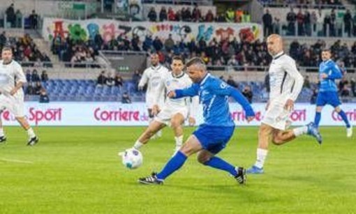 Italia a 8, trionfo in Nations League: Spagna battuta con Moscardelli e Di Natale Italia a 8, trionfo in Nations League: Spagna battuta con Moscardelli e Di Natale