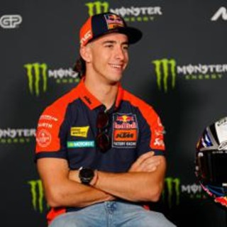 Acosta pilota ufficiale Ducati per le prossime due stagioni, farà coppia con Marquez Acosta pilota ufficiale Ducati per le prossime due stagioni, farà coppia con Marquez