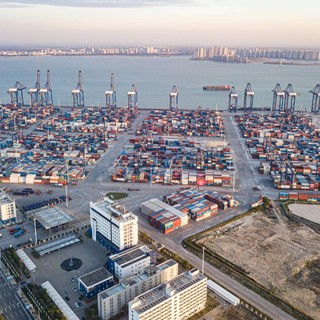 Cina, porto di libero scambio Hainan pronto ad avvio operazioni doganali speciali