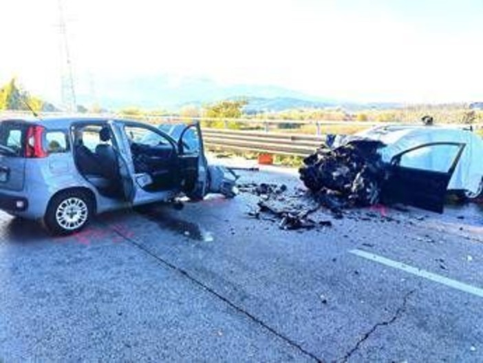 Chieti, incidente frontale sulla statale: tre donne morte