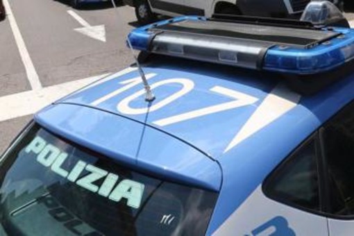 Roma, rubano 36mila euro durante perquisizione in casa: arrestati tre poliziotti Roma, rubano 36mila euro durante perquisizione in casa: arrestati tre poliziotti