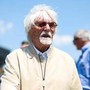 Ecclestone nei guai a 95 anni, fucile sul jet: fermato in Portogallo Ecclestone nei guai a 95 anni, fucile sul jet: fermato in Portogallo