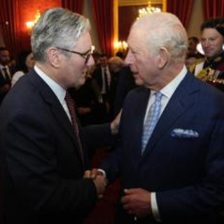 Re Carlo 'saluta' Starmer, il rapporto di stima: "D'accordo su temi sociali e ambiente"