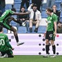 Impresa Sassuolo, resta in dieci ma batte 2-1 l’Atalanta