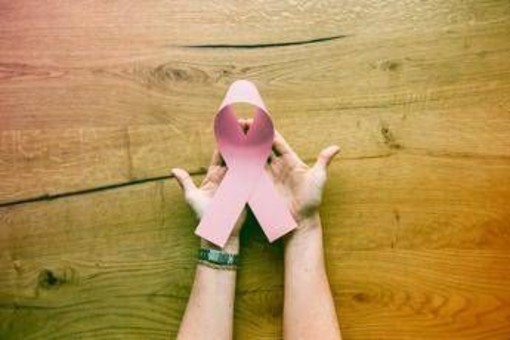 Cancro seno metastatico, ok Aifa a cura mirata: -45% rischio progressione o morte Cancro seno metastatico, ok Aifa a cura mirata: -45% rischio progressione o morte