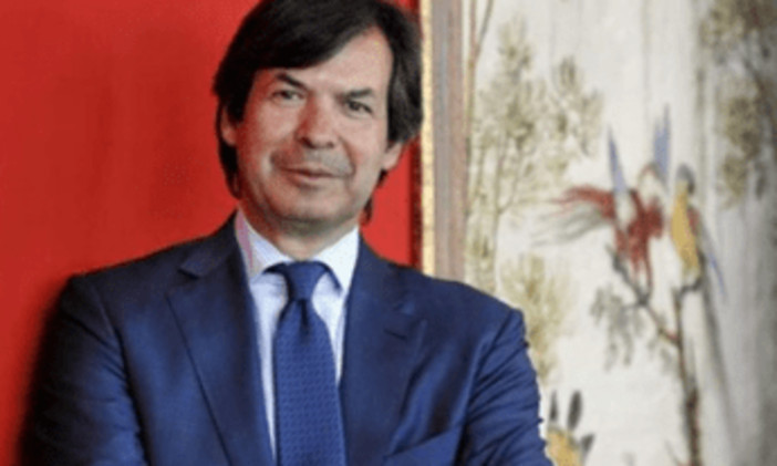 La mossa di Intesa SanPaolo, Unicredit e Generali: è iniziata la partita decisiva La mossa di Intesa SanPaolo, Unicredit e Generali: è iniziata la partita decisiva