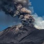 Nube di cenere sull'Etna, all'aeroporto di Catania sospese le attività di volo