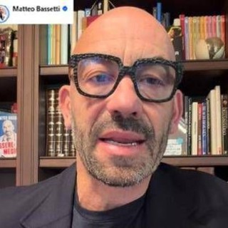 Meningite in Uk, Bassetti: "Viaggi studio sì, ma meglio da vaccinati"