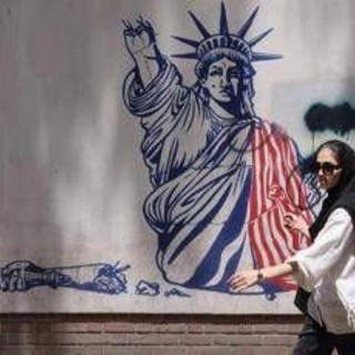 Iran, Teheran vuole la fine della guerra "ma con garanzie". Trump: "Manca poco, dobbiamo distruggere ogni capacità offensiva rimasta"