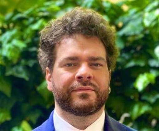 "Possibile 200$ a barile, l'Ue consideri la riduzione dei consumi". L'allarme dell'esperto