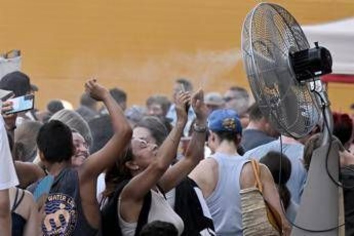 Caldo a oltranza sull'Italia, anticiclone africano Pluto all'attacco: le previsioni meteo Caldo a oltranza sull'Italia, anticiclone africano Pluto all'attacco: le previsioni meteo