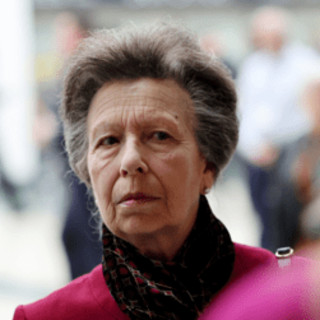 Scandalo Epstein, la principessa Anna può salvare la monarchia: il motivo Scandalo Epstein, la principessa Anna può salvare la monarchia: il motivo