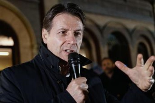 M5S in piazza contro il riarmo, Conte sente Schlein: &quot;Pd ci sarà&quot;