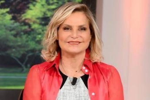 Simona Ventura e il post per la figlia Caterina: &quot;Orgogliosa, trionfo dopo le difficoltà&quot;