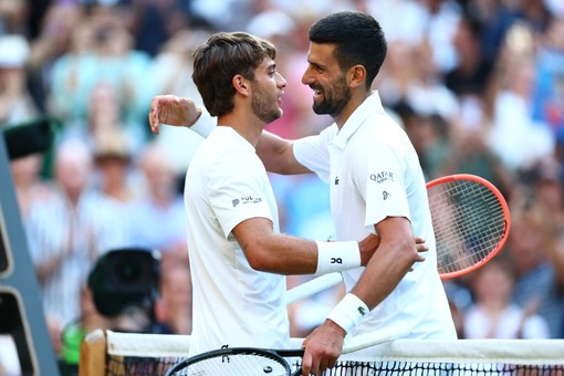 A Wimbledon Cobolli ko contro Djokovic, ora Nole sfida Sinner A Wimbledon Cobolli ko contro Djokovic, ora Nole sfida Sinner