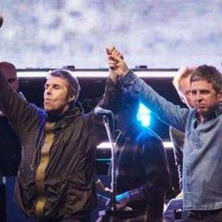 Venezia 2026, doc su Oasis verso il Lido e il red carpet sogna i fratelli Gallagher Venezia 2026, doc su Oasis verso il Lido e il red carpet sogna i fratelli Gallagher