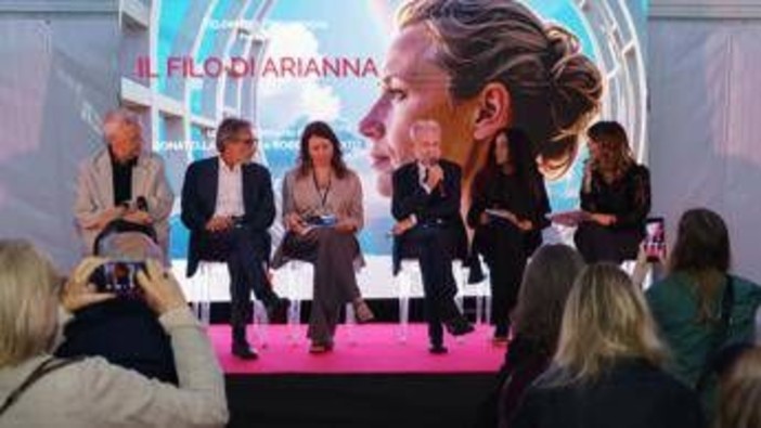 'Il filo di Arianna', alla mostra di Venezia la pellicola che racconta il cancro al rene 'Il filo di Arianna', alla mostra di Venezia la pellicola che racconta il cancro al rene