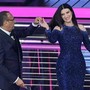 Sanremo 2026, ascolti in calo: 9,6 milioni di spettatori e 58% di share per prima serata Sanremo 2026, ascolti in calo: 9,6 milioni di spettatori e 58% di share per prima serata