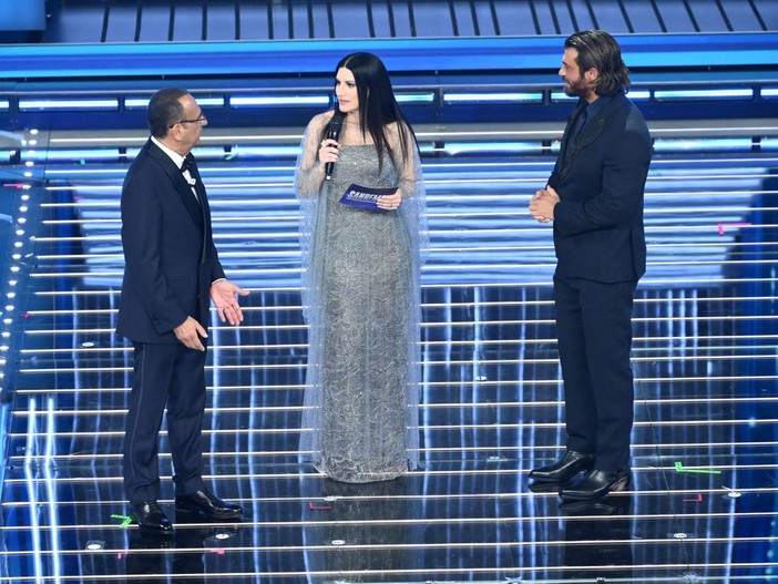 Da Tiziano Ferro a Can Yaman, al via Sanremo con omaggio a Baudo Da Tiziano Ferro a Can Yaman, al via Sanremo con omaggio a Baudo