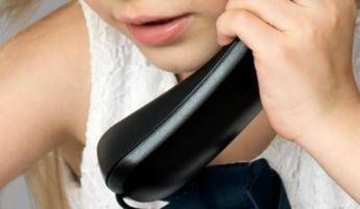 Palermo, abusi sessuali sui figli minori: coppia arrestata dopo una chiamata al Telefono Azzurro Palermo, abusi sessuali sui figli minori: coppia arrestata dopo una chiamata al Telefono Azzurro