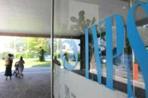 Pensioni, sistema rivalutazioni cambia con Manovra 2027: si torna a 6 scaglioni