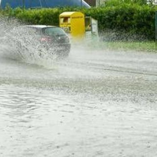 Maltempo sull'Italia, allerta meteo oggi in Calabria e Sicilia: scuole chiuse in alcuni comuni Maltempo sull'Italia, allerta meteo oggi in Calabria e Sicilia: scuole chiuse in alcuni comuni