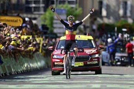 Tour de France, Wellens vince a Carcassone. Pogacar ancora in giallo Tour de France, Wellens vince a Carcassone. Pogacar ancora in giallo